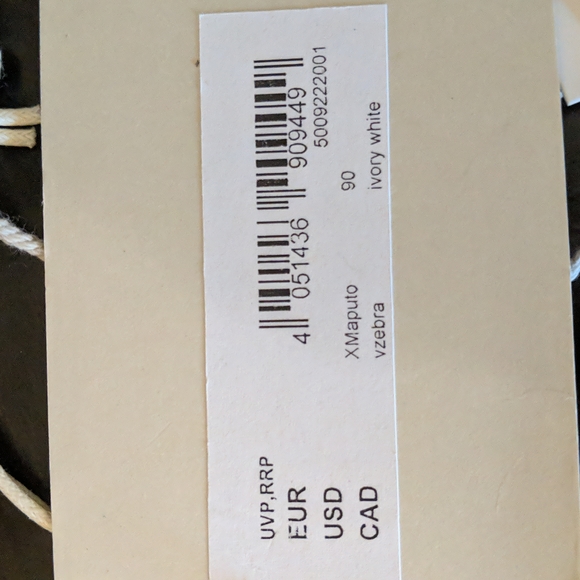 NWT 3/4" wide Liebeskind Berlin leather and faux fur zebra patterned belt - Picture 5 of 6